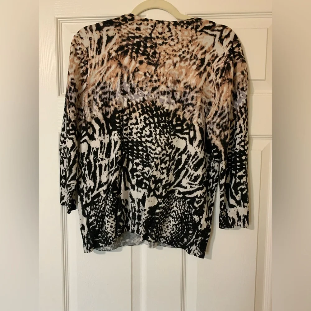 Joseph A Animal Print 3/4 Sleeve Button Down CardiganLarge Chic Edgy Cottagecore